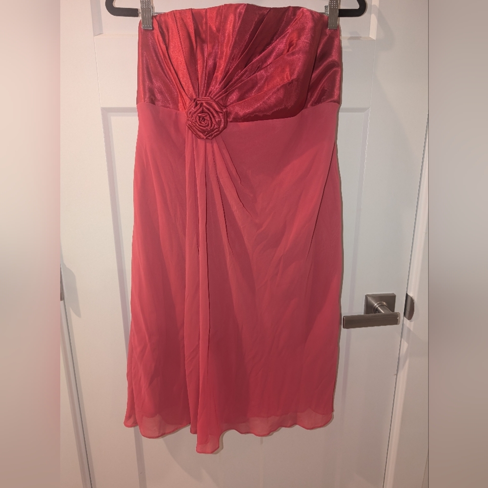 David's Bridal Elegant Strapless Hot Pink Cocktail Dress Size 18